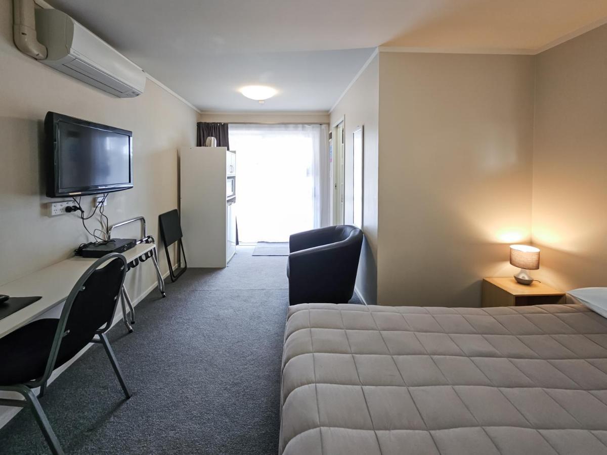 Captain Cook Motor Lodge Гисборн Экстерьер фото