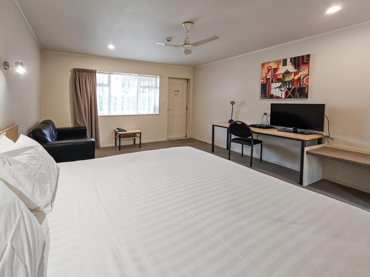 Captain Cook Motor Lodge Гисборн Экстерьер фото