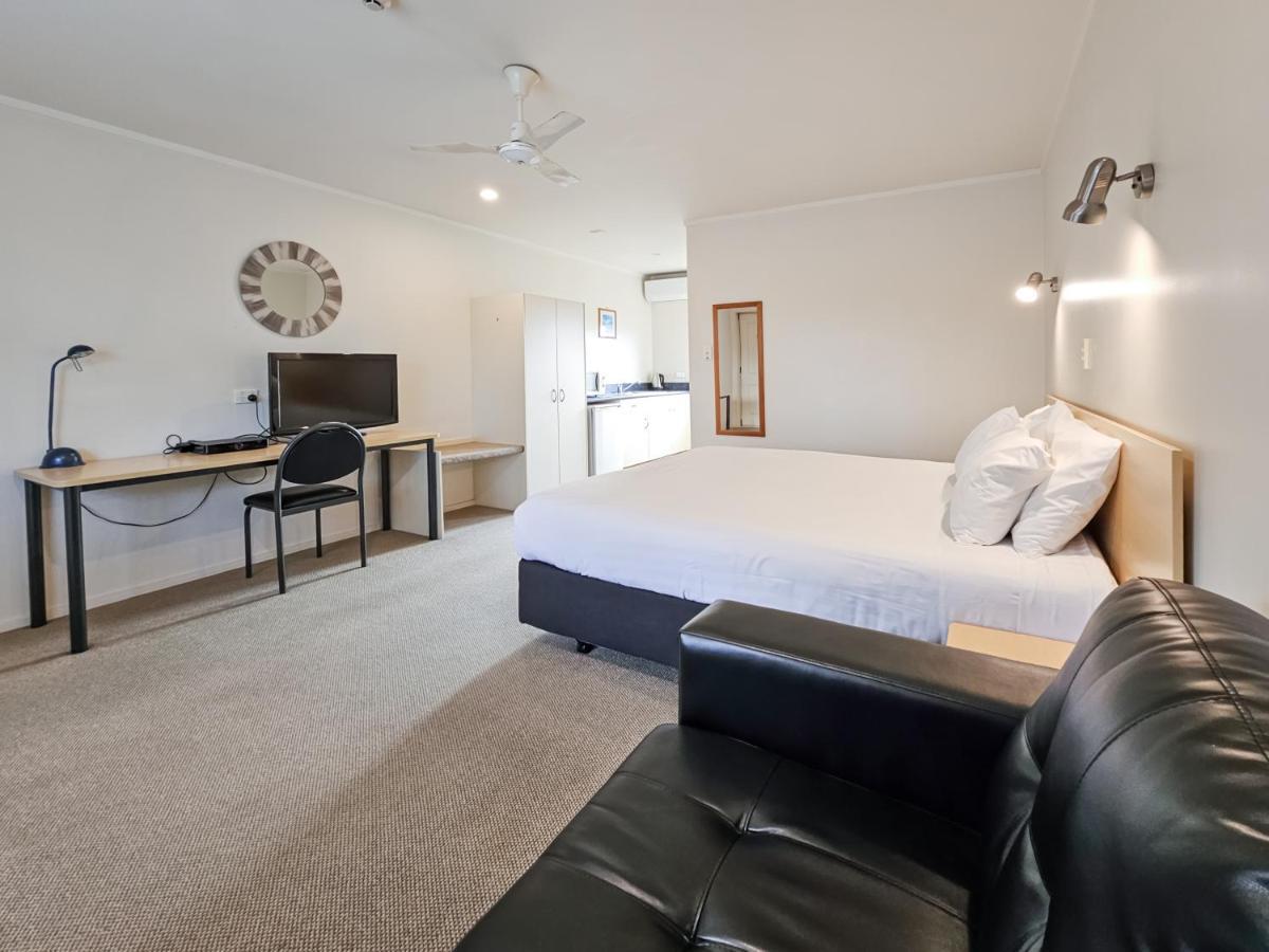 Captain Cook Motor Lodge Гисборн Экстерьер фото